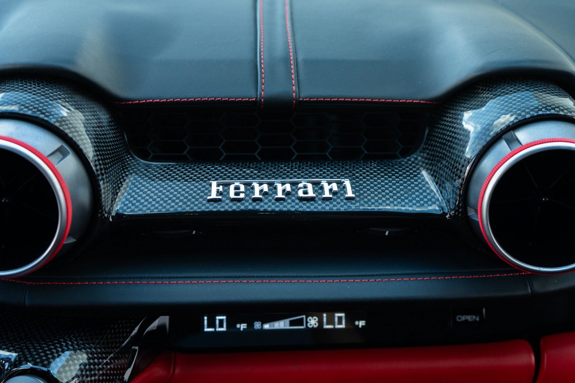 Used 2019 Ferrari 812 Superfast RWD image 24