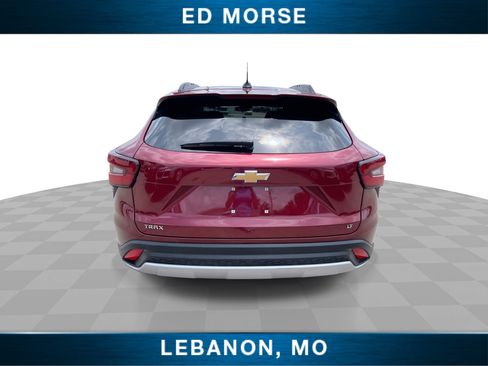 Certified 2025 Chevrolet Trax LT FWD image 7