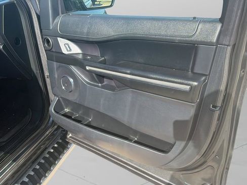 Used 2019 Ford Expedition XLT w/ Equipment Group 202A image 10
