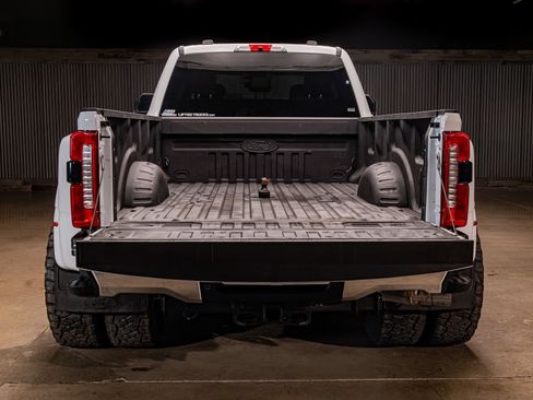 Used 2026 Ford F350 Lariat AWD/4WD image 9