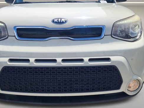 Used 2015 Kia Soul ! w/ Sun & Sound Package FWD image 12