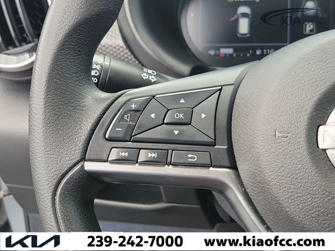 Used 2022 Nissan Kicks SV FWD image 22