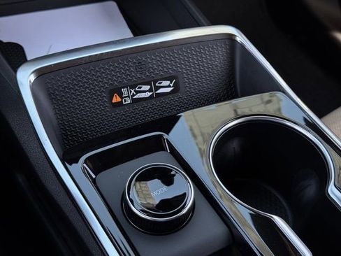 New 2026 Chevrolet Equinox ACTIV w/ Convenience Package III image 17