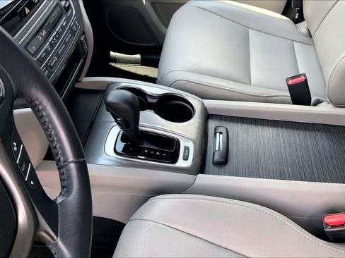 Used 2017 Honda Pilot EX-L image 17