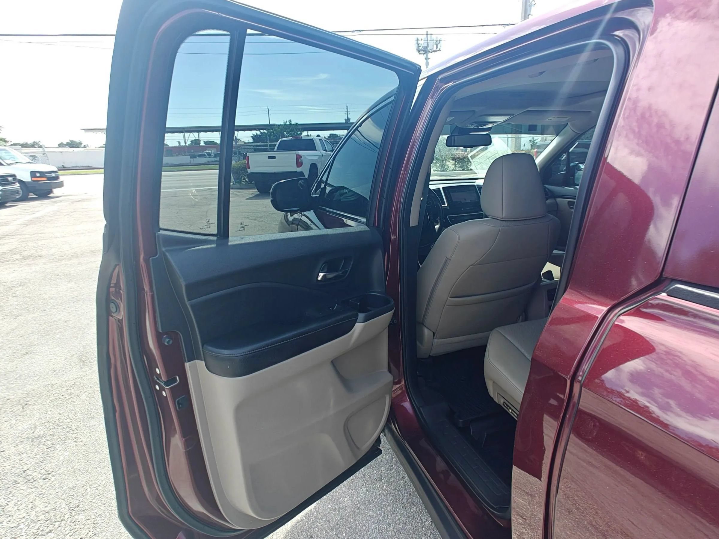 Used 2017 Honda Ridgeline RTL-E image 12
