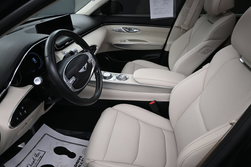 Used 2024 Genesis GV70 2.5T w/ Select Package AWD/4WD image 25