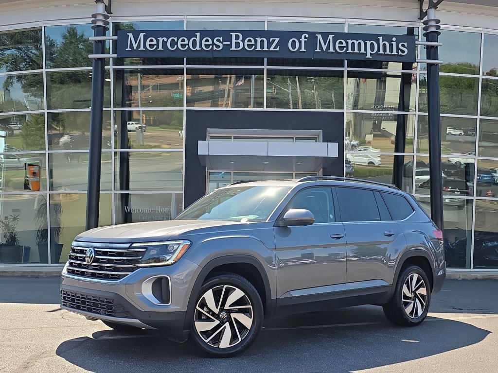 Used 2025 Volkswagen Atlas SE AWD/4WD image 1