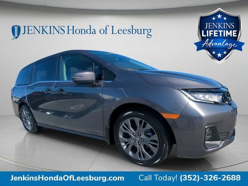 New 2026 Honda Odyssey Touring image 9