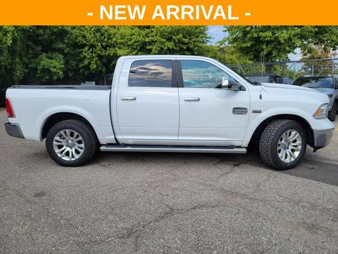 Used 2018 RAM 1500 Laramie Longhorn AWD/4WD image 2