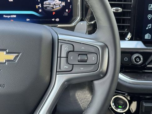 New 2026 Chevrolet Silverado 1500 LTZ w/ LTZ Premium Package AWD/4WD image 18