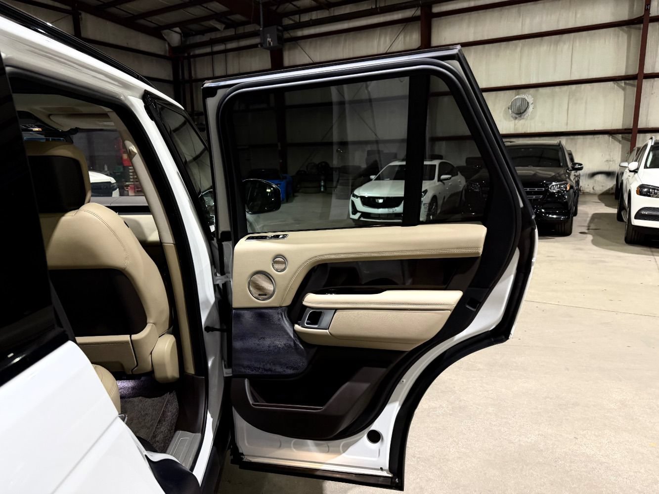 Used 2020 Land Rover Range Rover AWD/4WD image 20