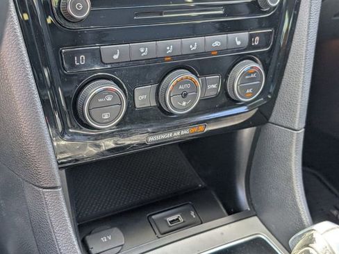 Used 2020 Volkswagen Passat 2.0T R-Line image 28