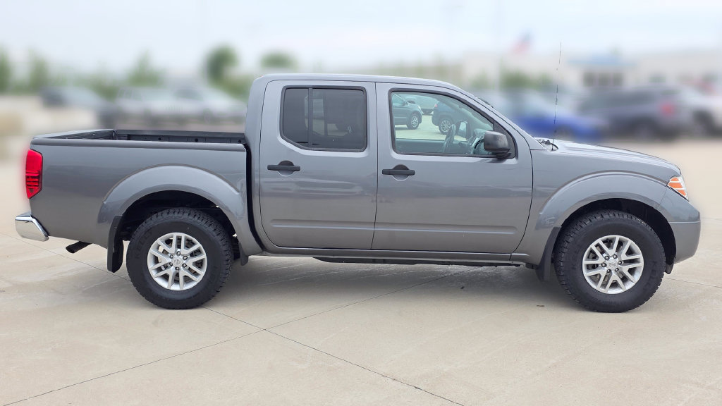 Used 2021 Nissan Frontier SV AWD/4WD image 7