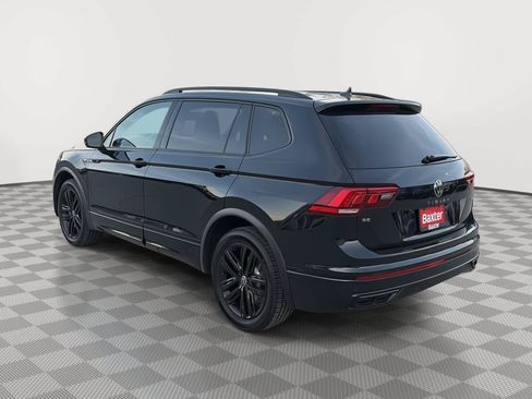 Certified 2022 Volkswagen Tiguan SE R-Line AWD/4WD image 9