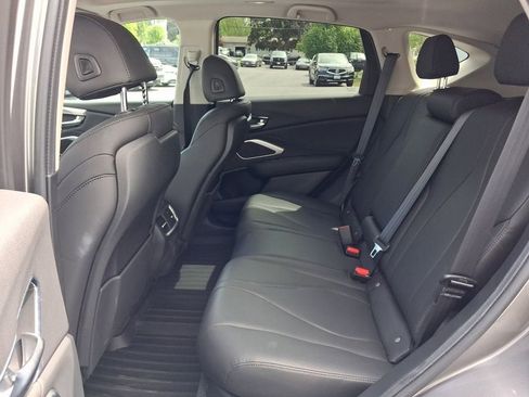Used 2024 Acura RDX SH-AWD image 19