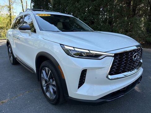 Certified 2025 INFINITI QX60 Luxe w/ Cargo Package image 3