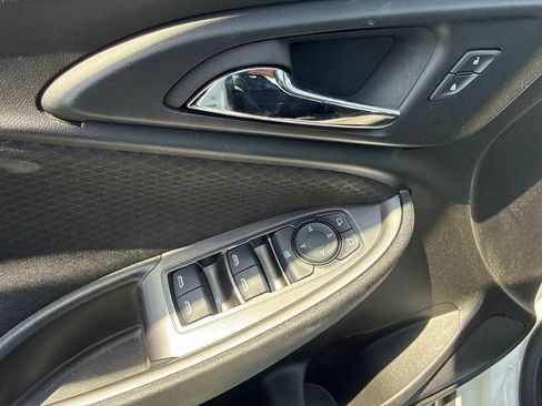 Used 2024 Chevrolet Malibu LT FWD image 20