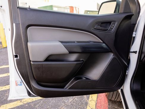 Used 2018 Chevrolet Colorado W/T image 18