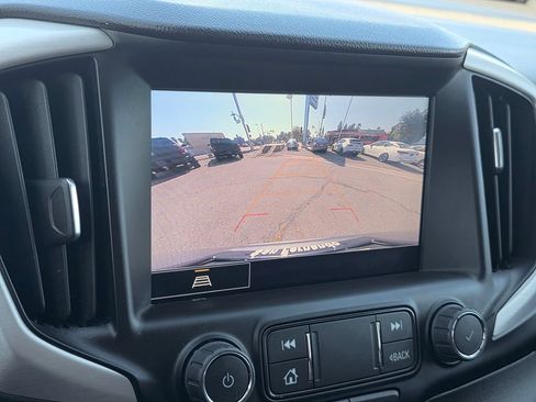 Used 2024 GMC Terrain SLT FWD image 26