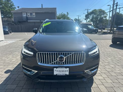 Used 2025 Volvo XC90 B5 Core w/ Climate Package AWD/4WD image 3