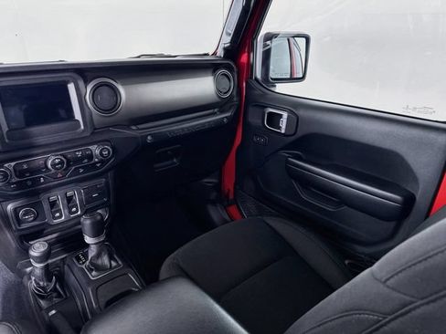 Used 2020 Jeep Wrangler Sport AWD/4WD image 25