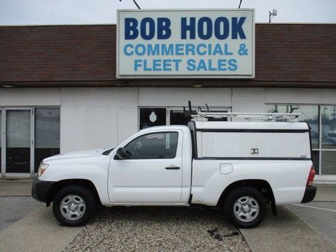 Used 2014 Toyota Tacoma Base image 27