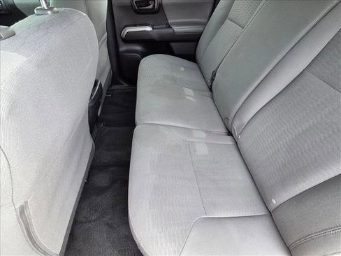Certified 2018 Toyota Tacoma SR5 RWD image 17