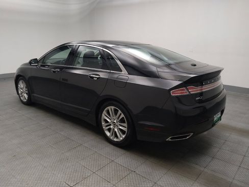 Used 2014 Lincoln MKZ FWD image 3