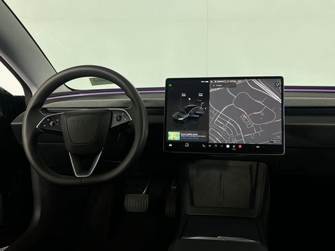 Used 2024 Tesla Model 3 Standard Range image 12