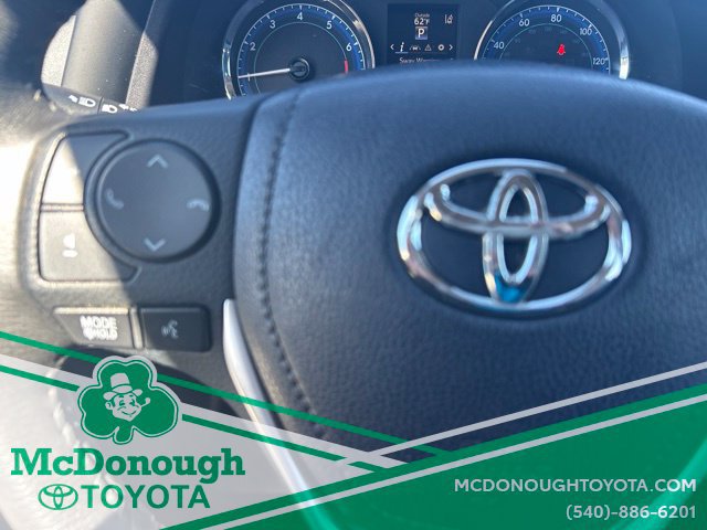 Used 2017 Toyota Corolla SE w/ Carpet Mat Package (TMS) FWD image 20