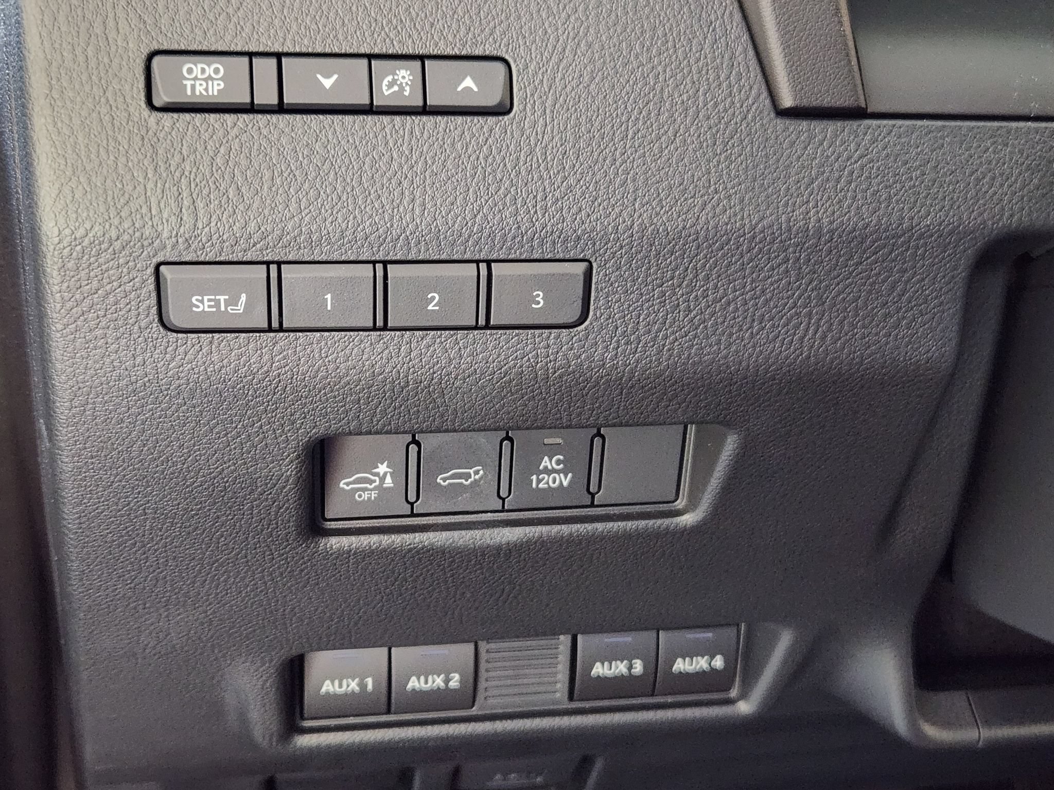 Used 2025 Lexus GX 550 AWD/4WD image 20