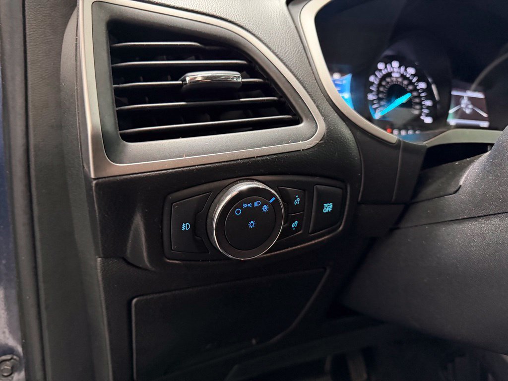 Used 2019 Ford Edge SEL w/ Equipment Group 201A FWD image 15