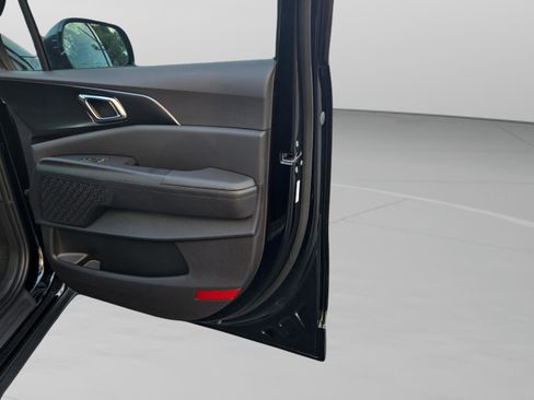 New 2026 Kia Carnival SX FWD image 22