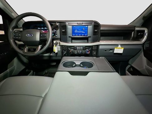 New 2026 Ford F350 XL w/ XL Chrome Package AWD/4WD image 8
