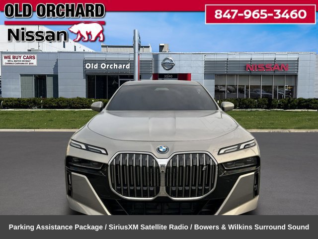 Used 2023 BMW i7 xDrive60 AWD/4WD image 2