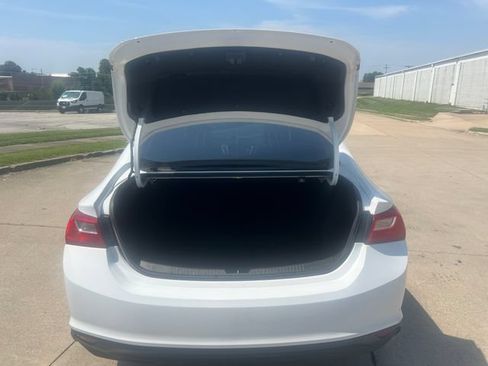 Used 2022 Chevrolet Malibu LS FWD image 8