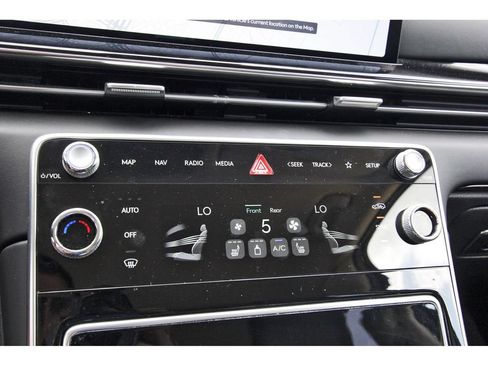 Used 2025 Genesis GV80 2.5T Standard AWD/4WD image 24