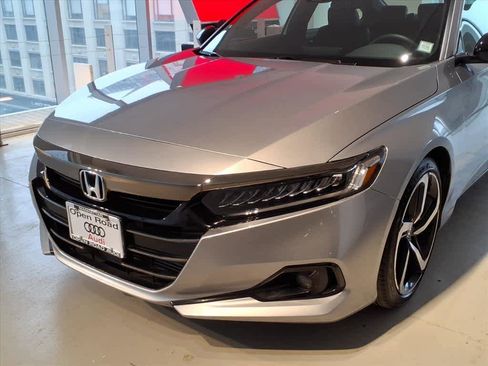Used 2022 Honda Accord Sport image 7