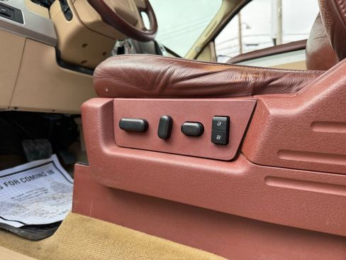 Used 2014 Ford F150 King Ranch w/ King Ranch Luxury Package image 36