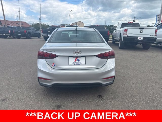 Used 2021 Hyundai Accent SE FWD image 4