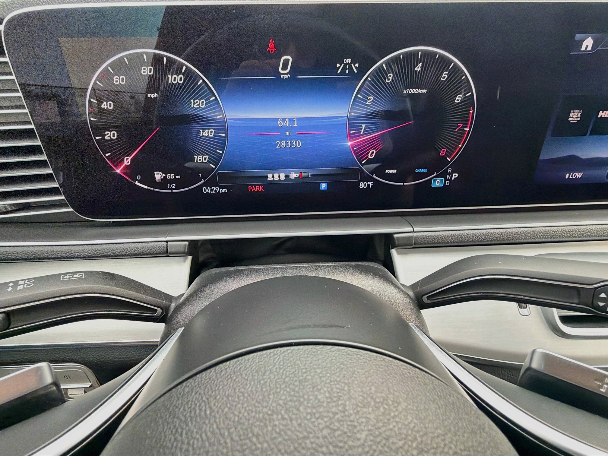 Used 2025 Mercedes-Benz GLE 350 4MATIC w/ Driver Assistance Package image 40
