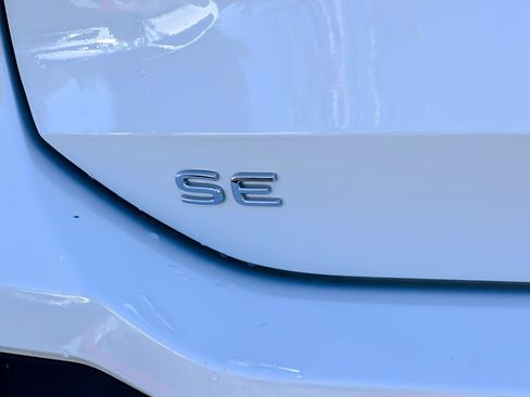 New 2026 Volkswagen Tiguan SE image 25