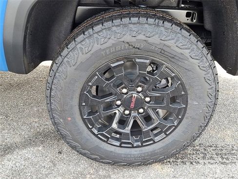 New 2026 GMC Canyon Elevation image 5