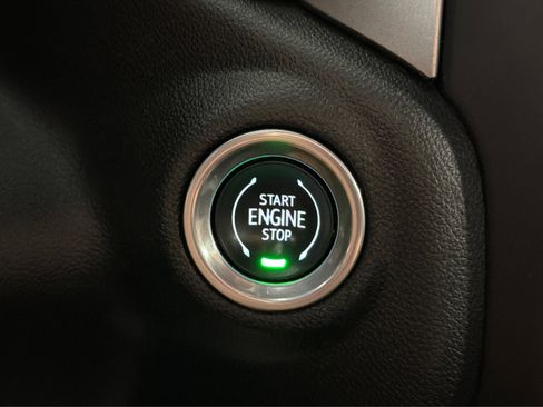 Used 2019 Chevrolet Silverado 1500 LT w/ All-Star Edition AWD/4WD image 32
