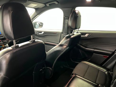 Used 2025 Ford Escape ST-Line Select image 19