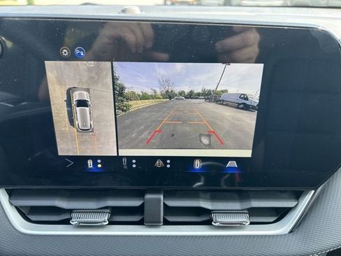 New 2026 Chevrolet Equinox LT w/ Convenience Package II image 12