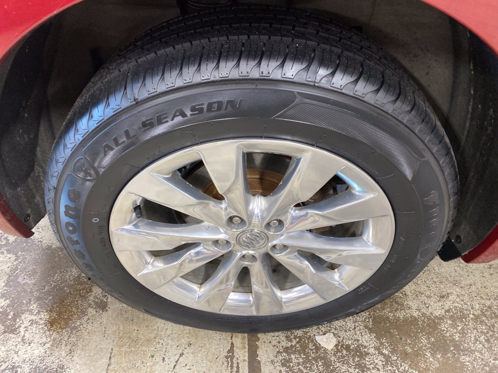 Used 2018 Buick Envision Essence AWD/4WD image 16