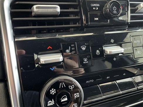 New 2025 Nissan Armada SL w/ Captain's Chari Seat Package image 36