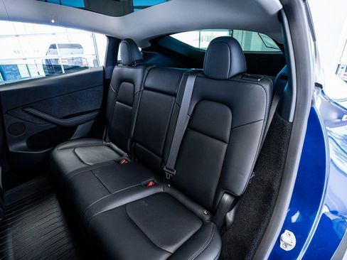 Used 2023 Tesla Model Y Long Range image 49