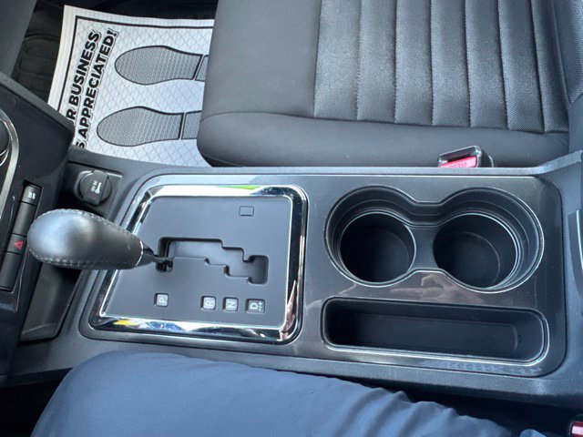 Used 2010 Dodge Challenger R/T RWD image 18